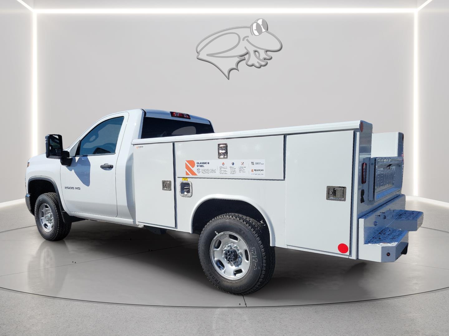 View vehicle photo 3