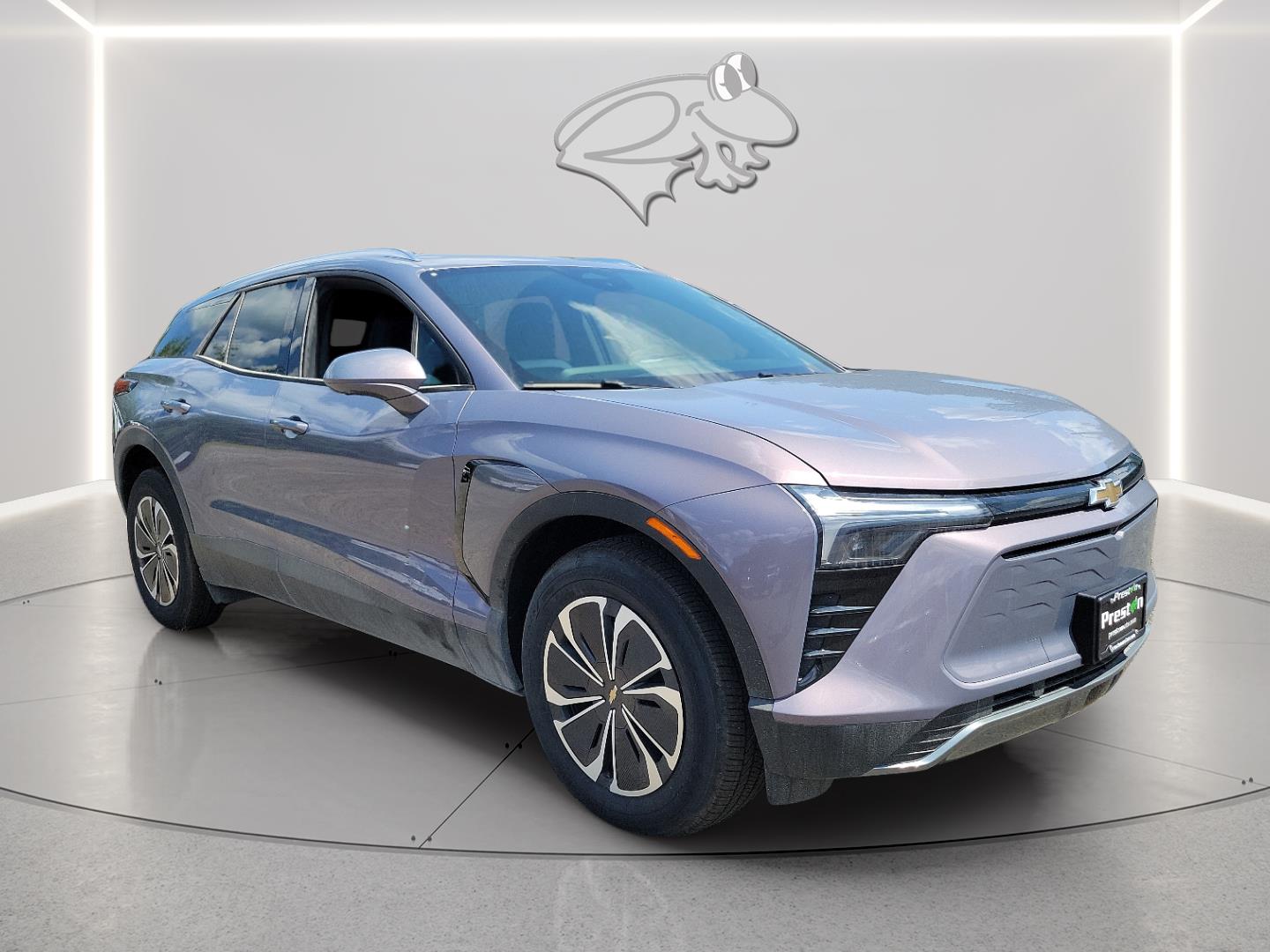 View vehicle photo 4