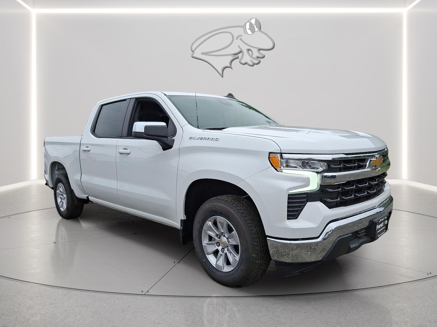 View vehicle photo 4