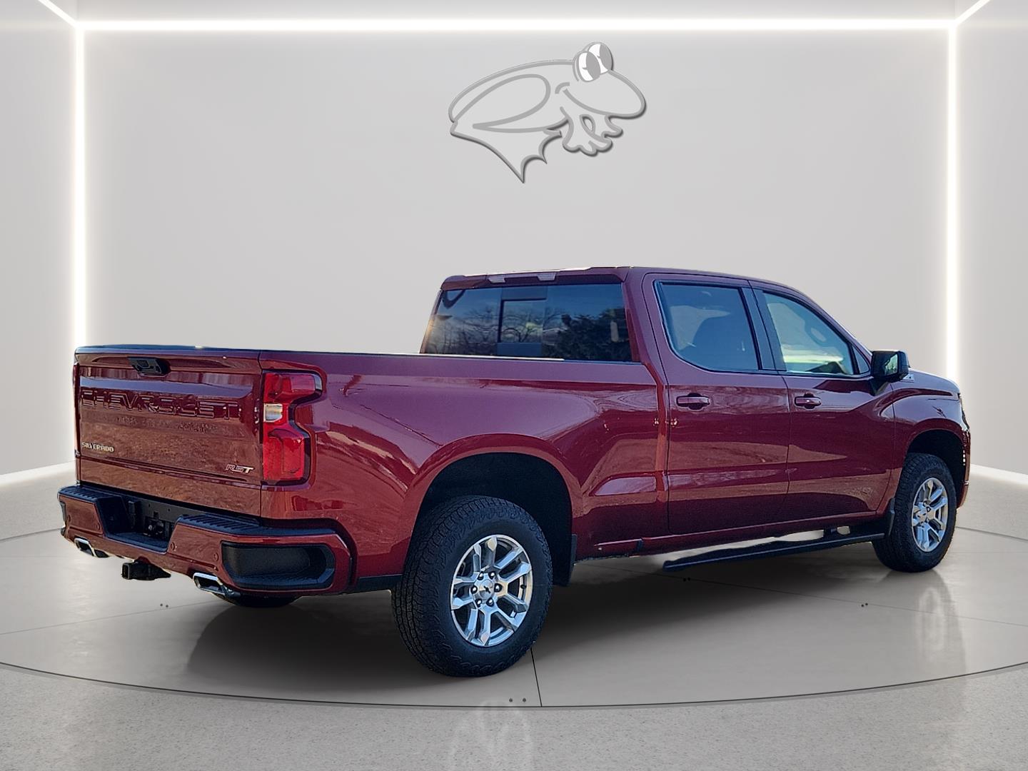 View vehicle photo 3