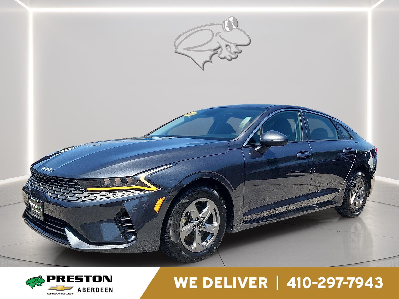 Gravity Gray 2023 Kia K5 Sedan Front-Wheel Drive 8-Speed Automatic
