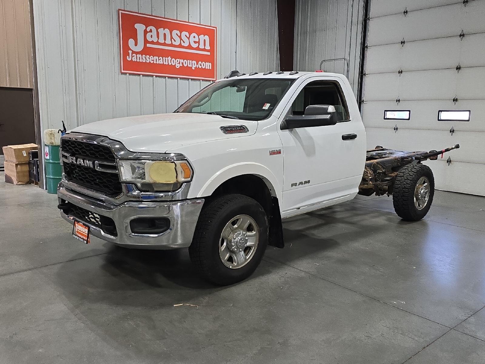 Bright White Clearcoat 2020 RAM 3500 Chassis Tradesman 4WD Pickup Truck Four-Wheel Drive 8-Speed Automatic