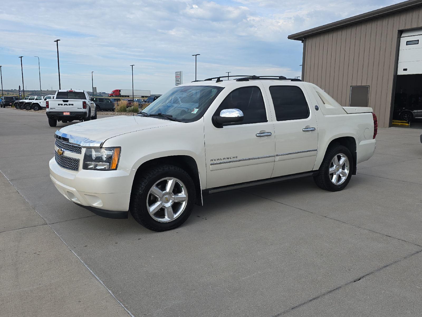 2013 Chevrolet Avalanche LTZ Black Diamond Edition 4WD