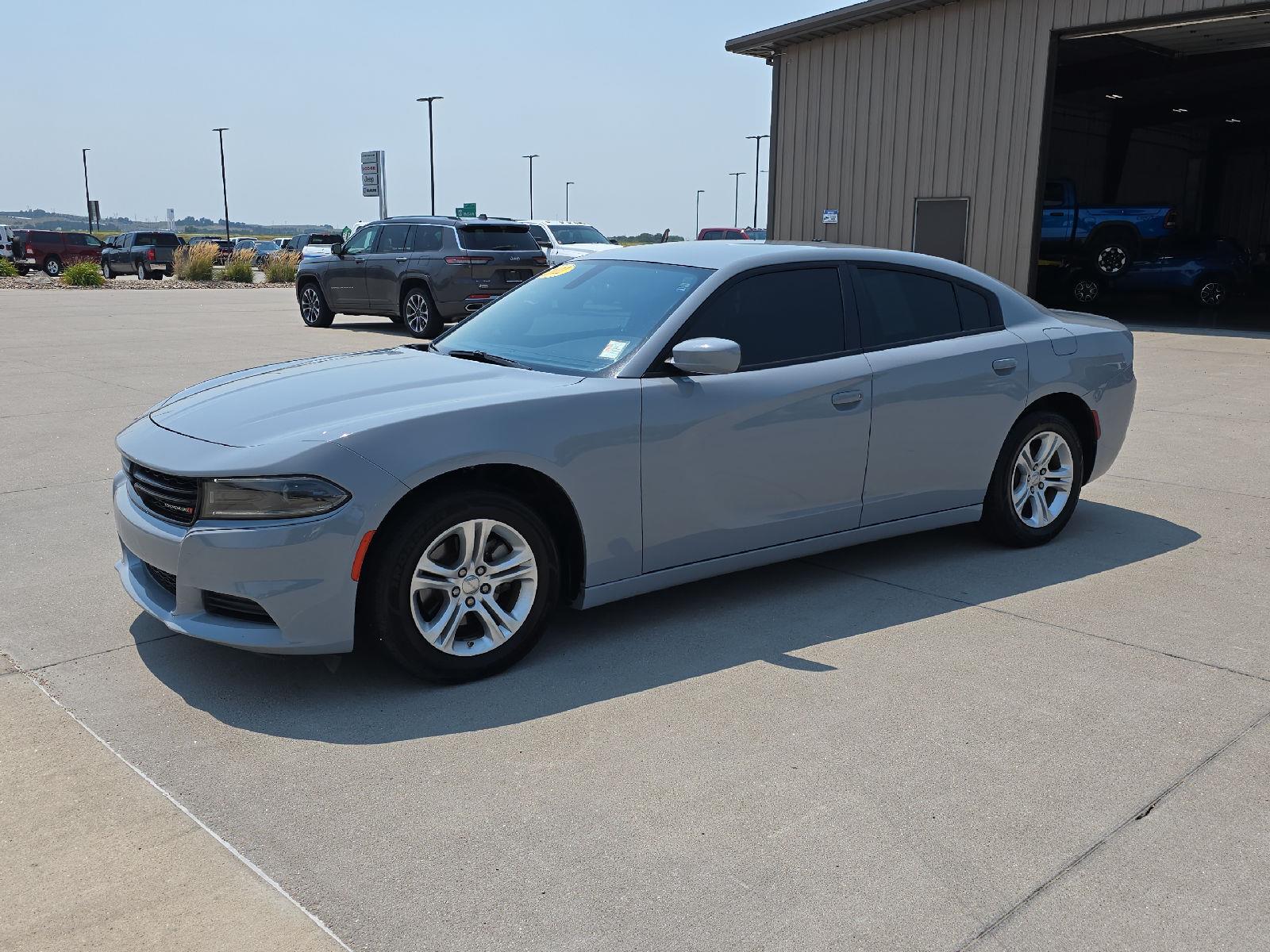 2022 Dodge Charger SXT RWD