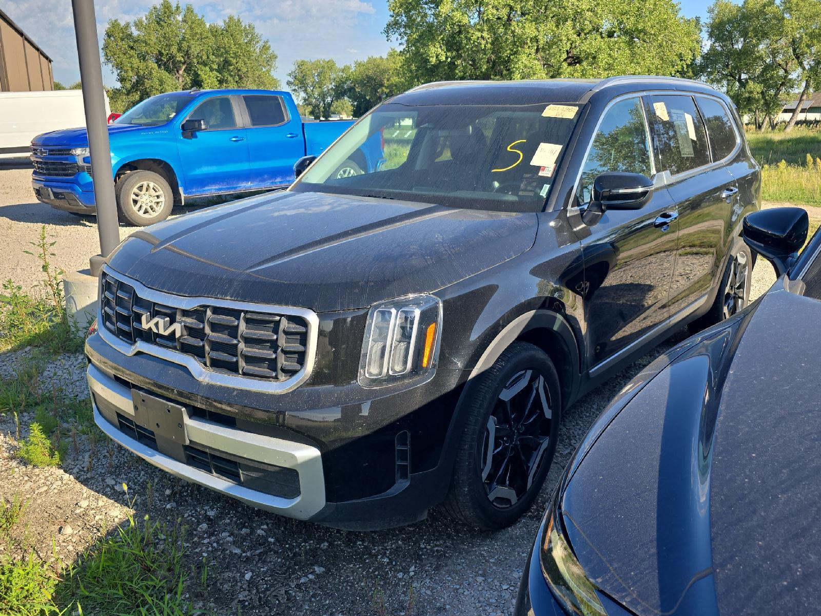  2025 Kia Telluride S AWD   