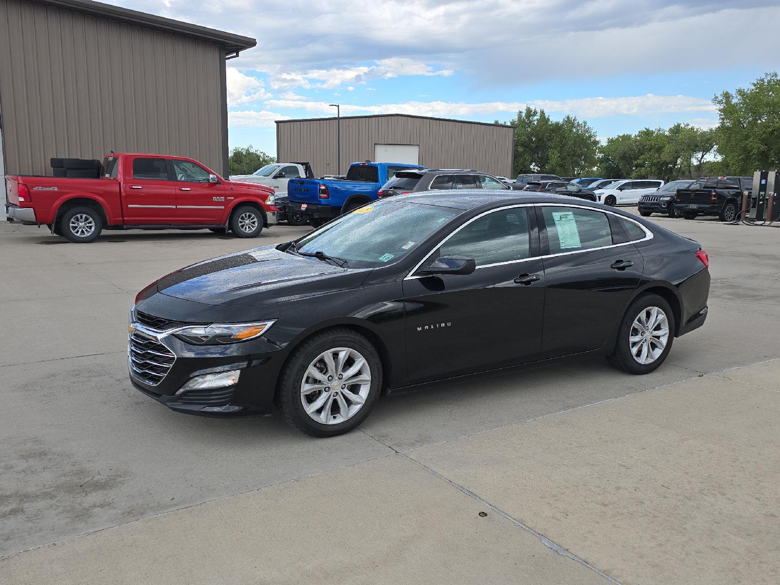 Mosaic Black Metallic 2025 Chevrolet Malibu Sedan Front-Wheel Drive Continuously Variable Transmission
