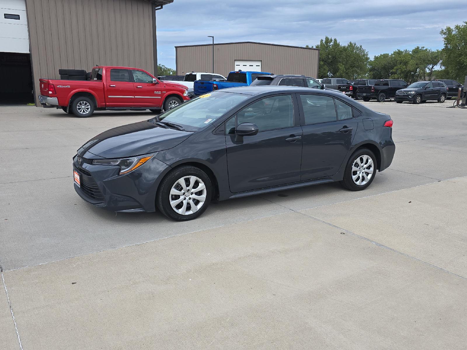 2025 Toyota Corolla LE FWD