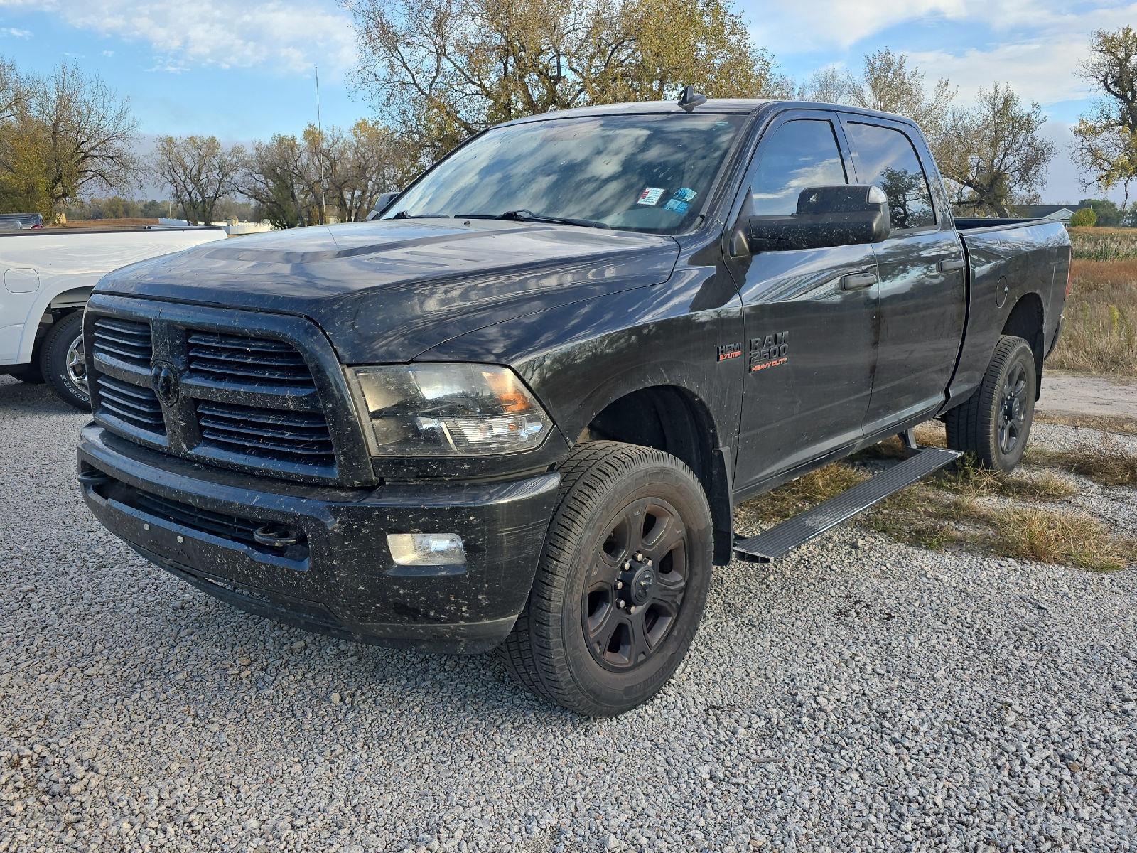 Brilliant Black Crystal Pearlcoat 2015 RAM 2500 Pickup Truck Four-Wheel Drive 6-Speed Automatic