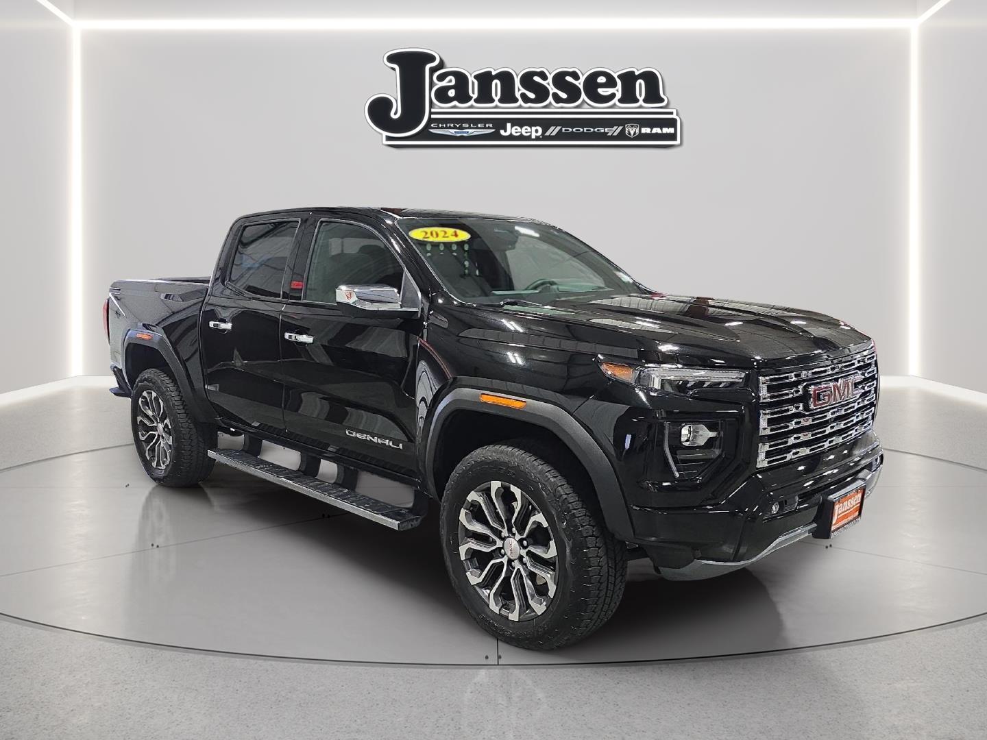 View vehicle photo 6