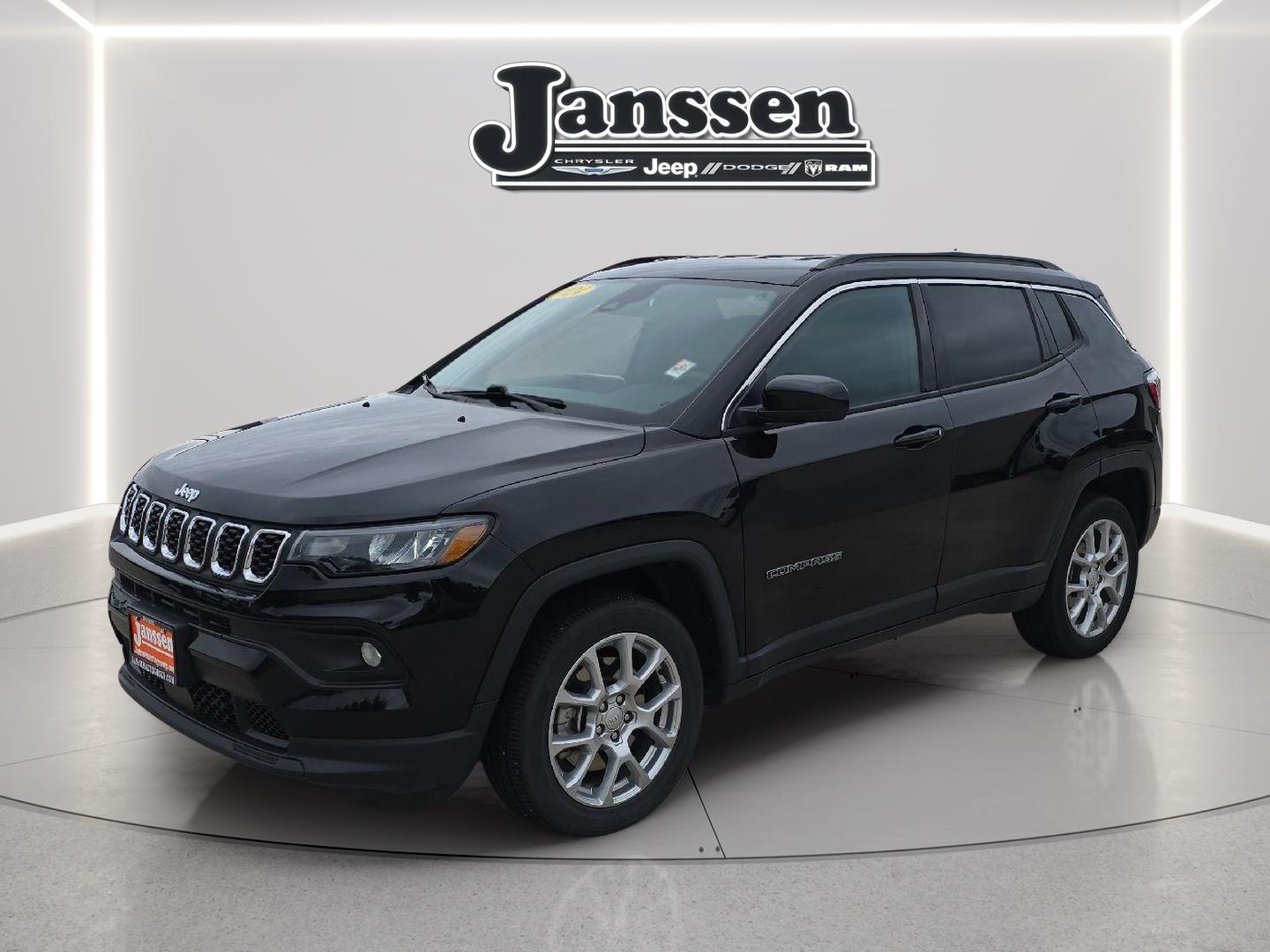 2024 Jeep Compass Latitude Lux 4WD
