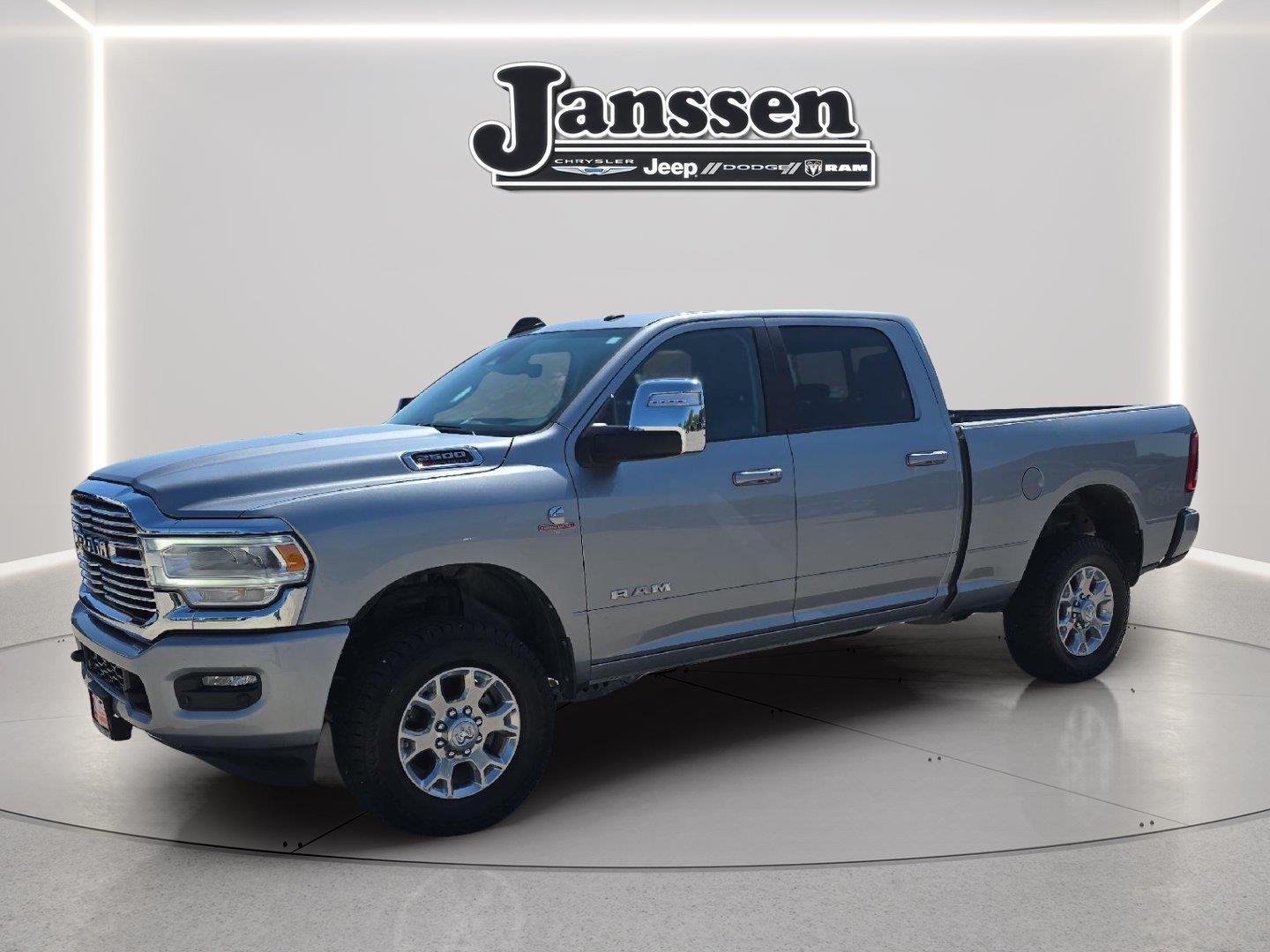 2024 RAM 2500 Laramie Crew Cab 4WD