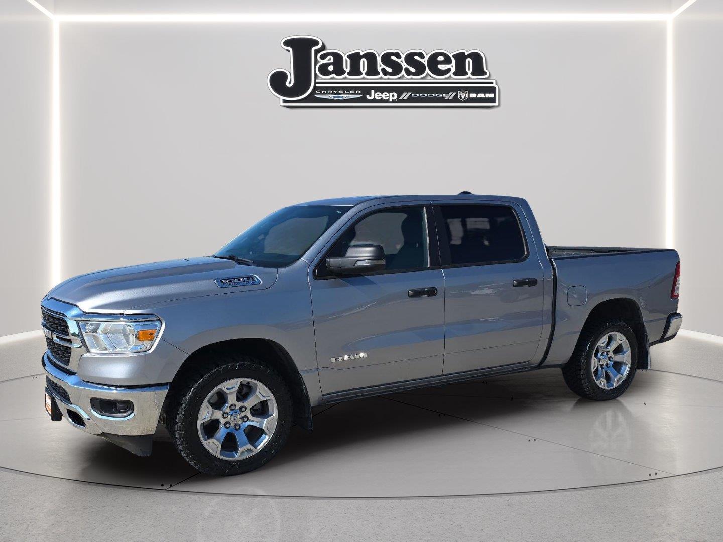 Billet Silver Metallic Clearcoat 2023 RAM 1500 Pickup Truck Four-Wheel Drive 8-Speed Automatic