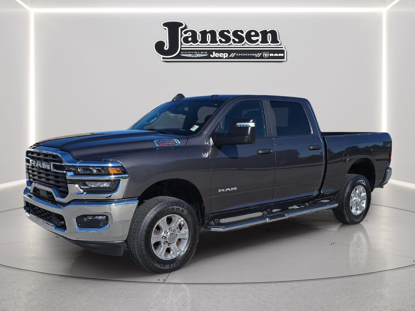 2026 RAM 2500 Big Horn Crew Cab 4WD
