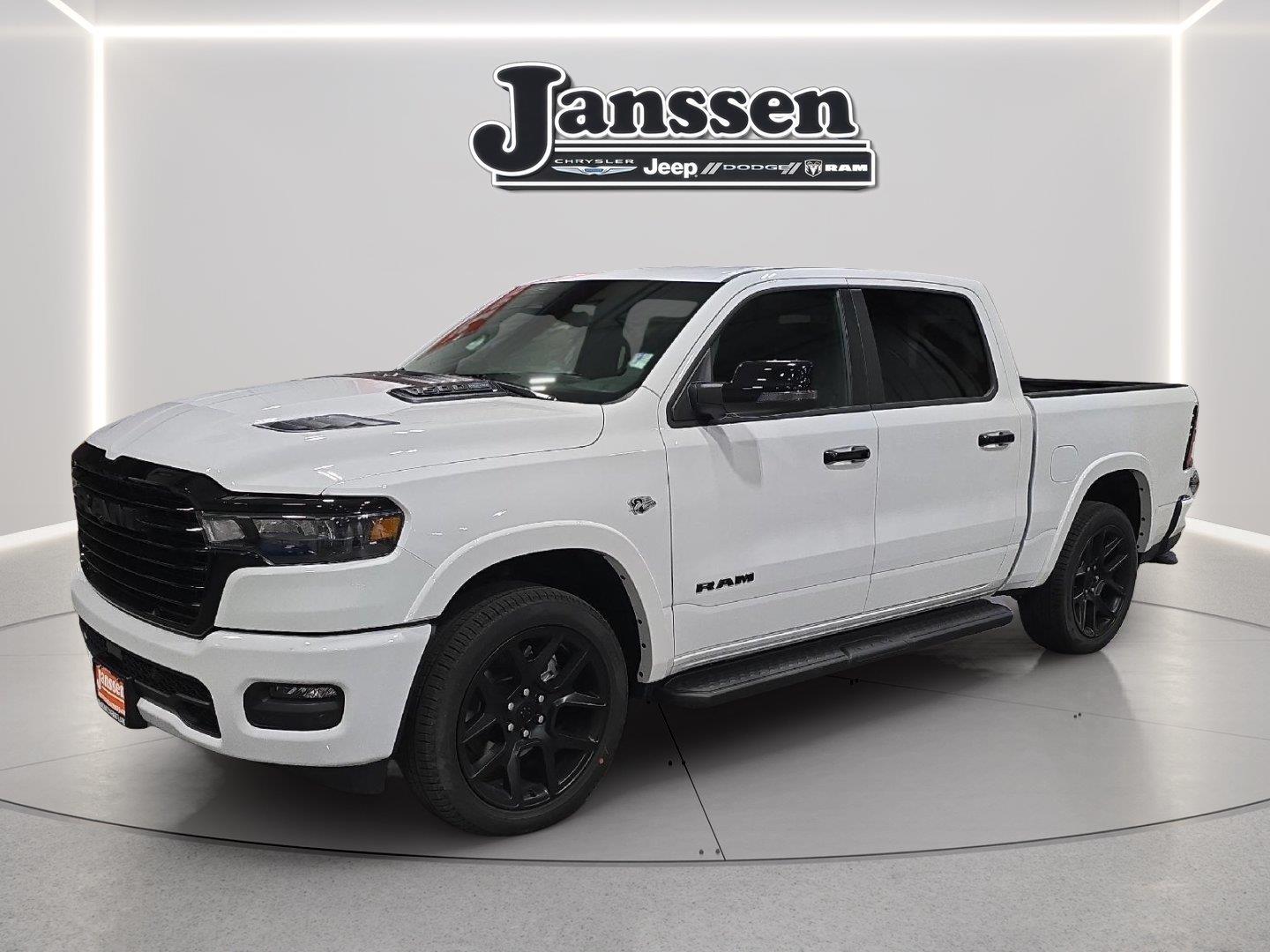 Ivory White Tri-Coat Pearlcoat 2026 RAM 1500 Pickup Truck Four-Wheel Drive 8-Speed Automatic