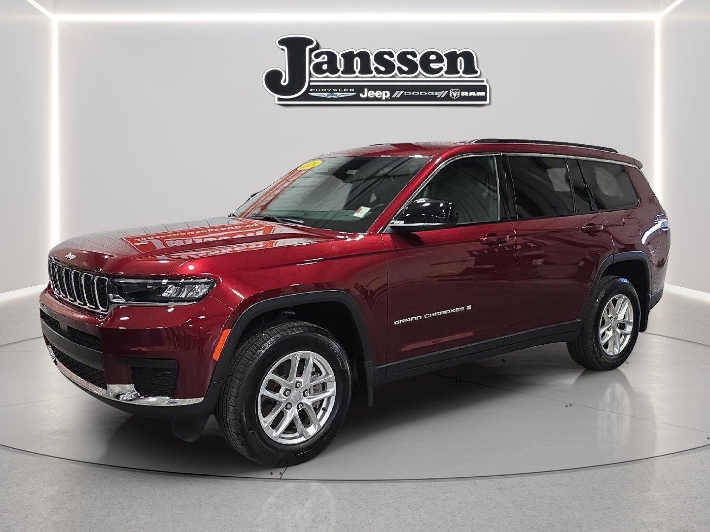 2025 Jeep Grand Cherokee L Laredo 4WD