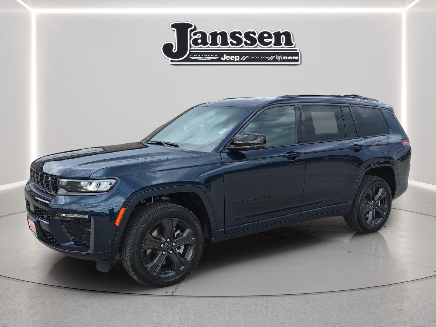 Fathom Blue Pearlcoat 2027 Jeep Grand Cherokee L SUV / Crossover Four-Wheel Drive 8-Speed Automatic