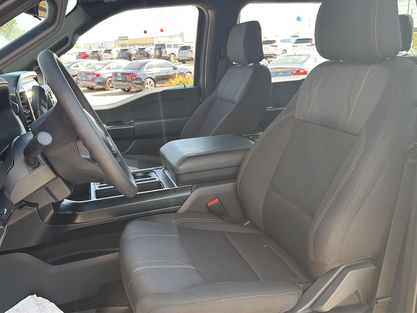 2025 Ford F-150 STX - Photo 10