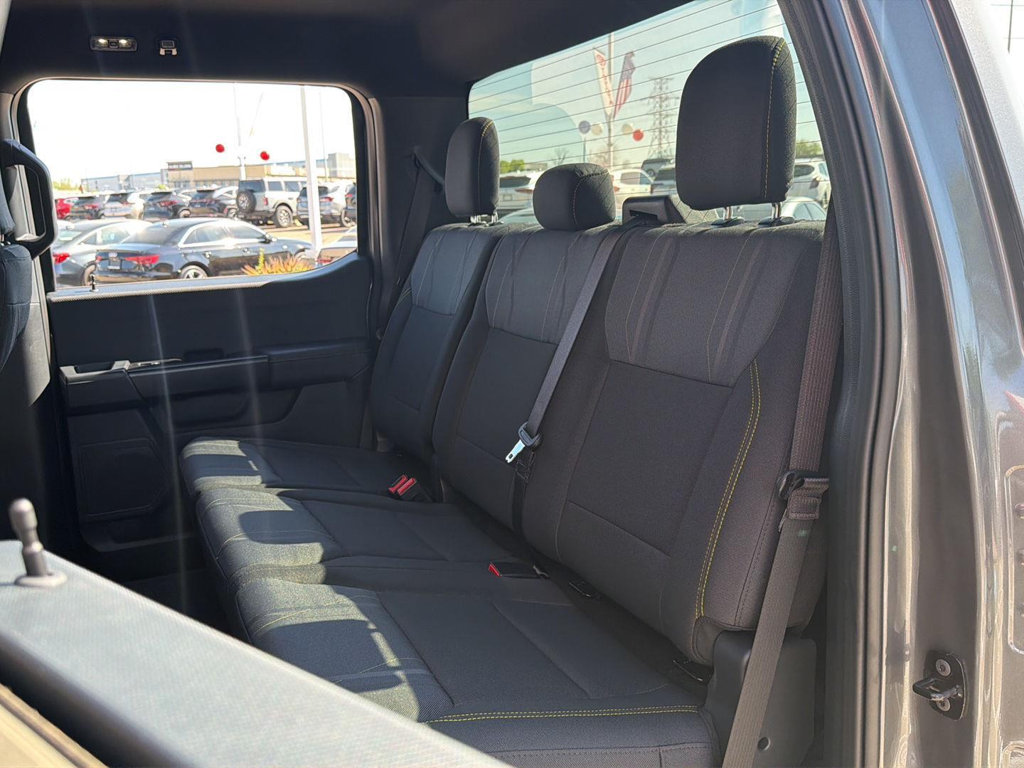 2025 Ford F-150 STX - Photo 11