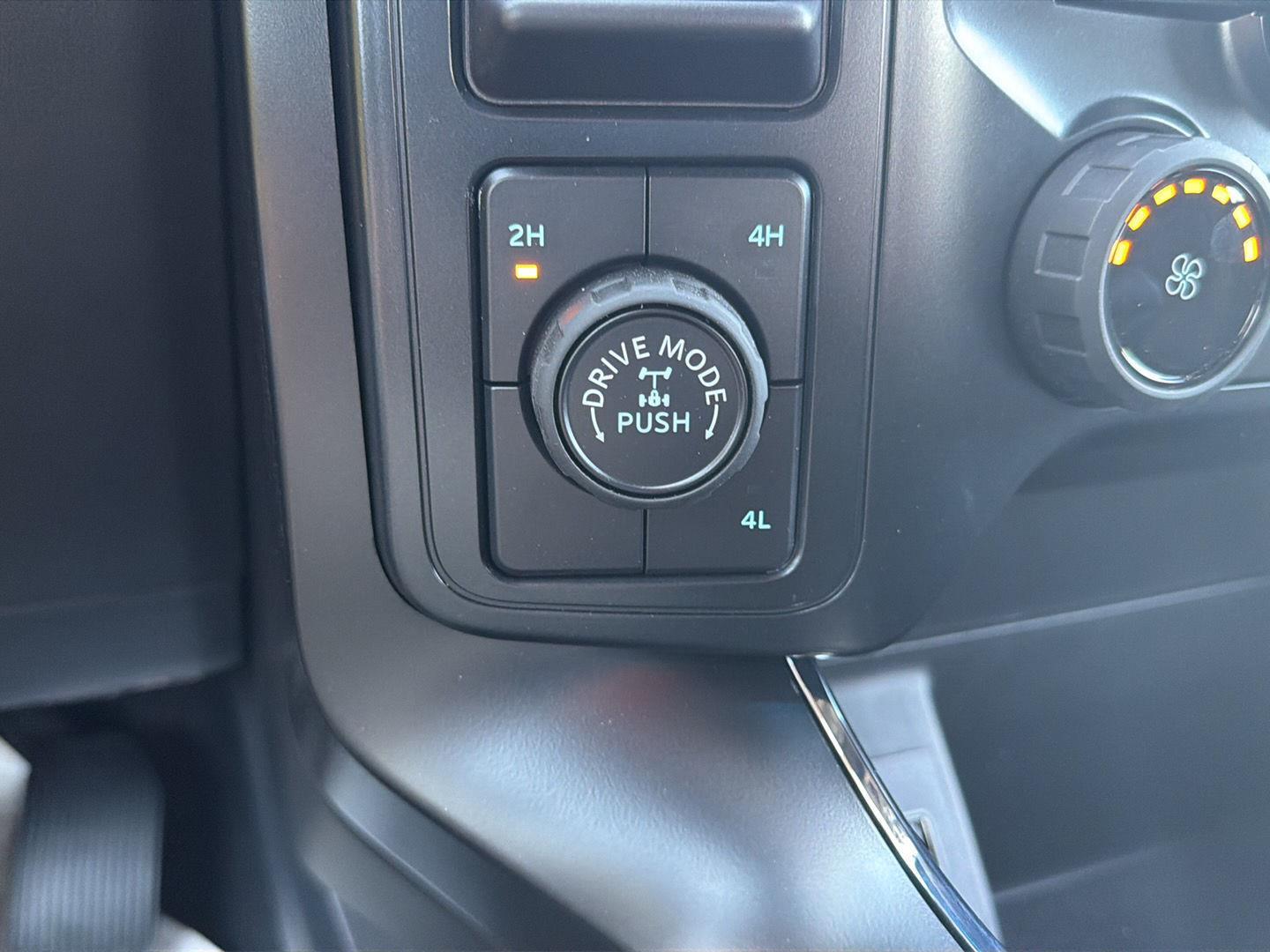 2025 Ford F-150 STX - Photo 20