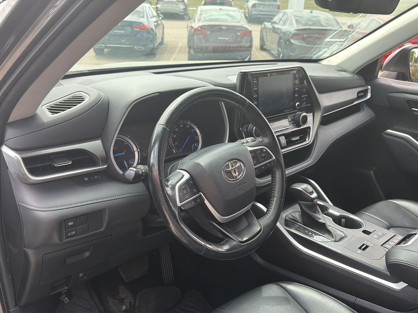 2022 Toyota Highlander XLE - Photo 19