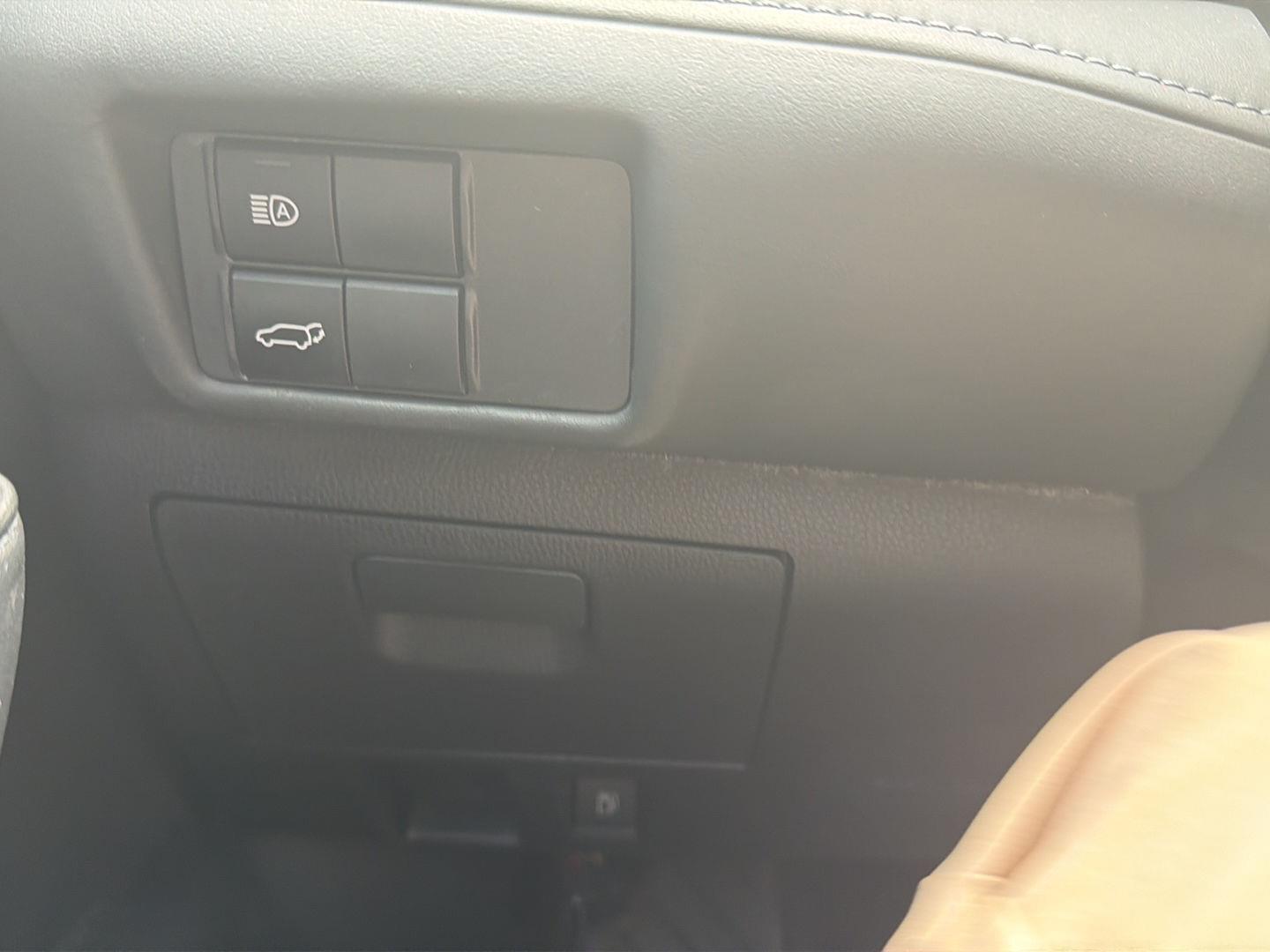 2022 Toyota Highlander XLE - Photo 20