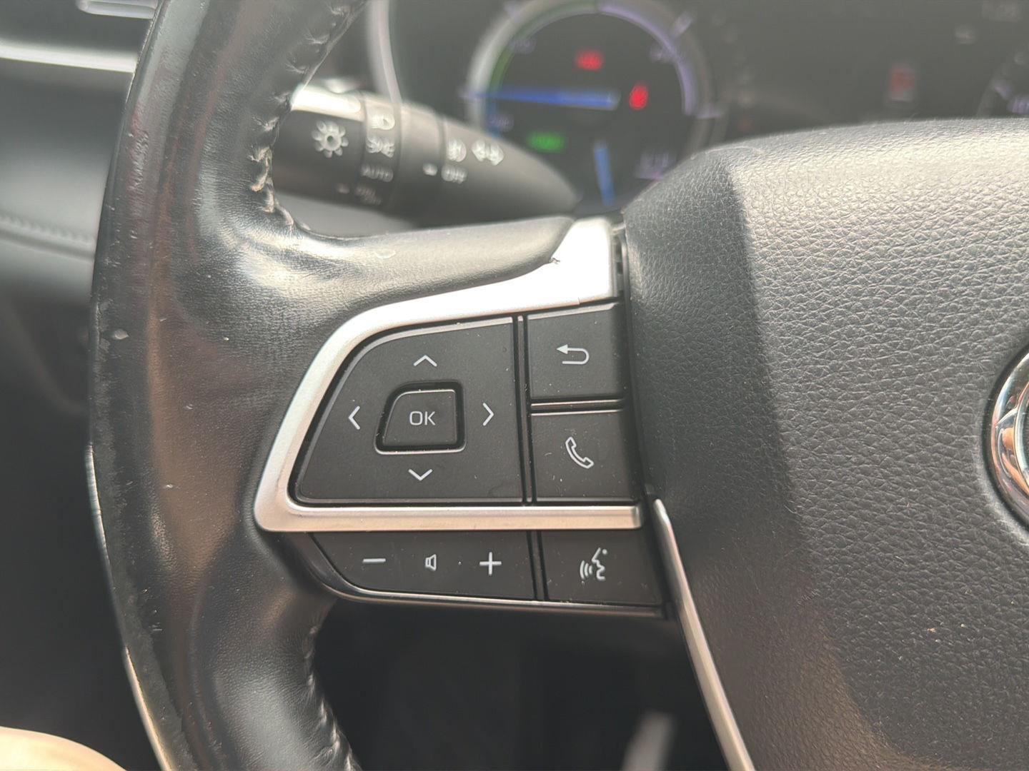 2022 Toyota Highlander XLE - Photo 23