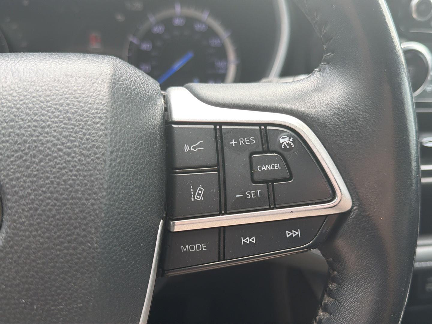 2022 Toyota Highlander XLE - Photo 24