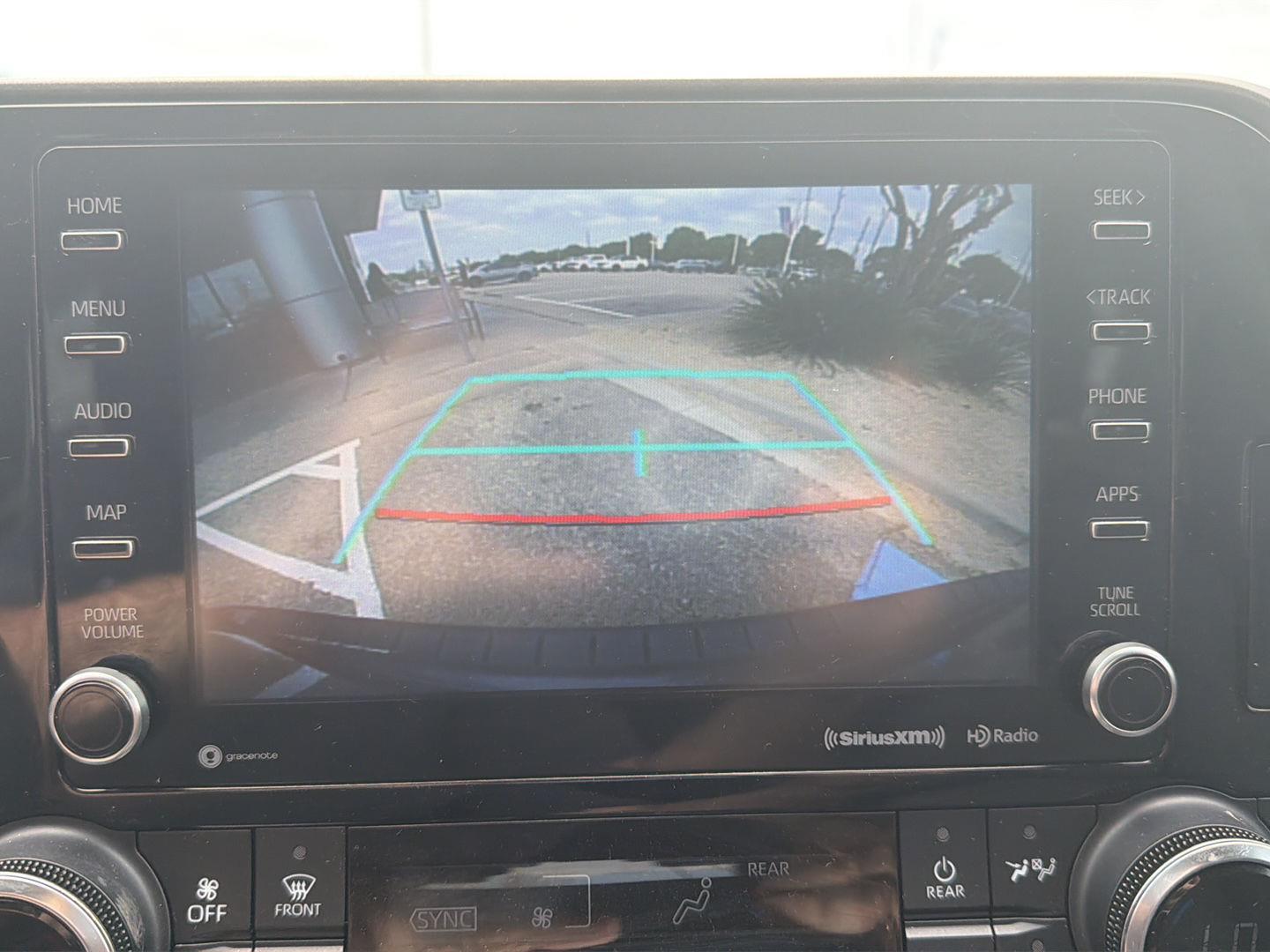 2022 Toyota Highlander XLE - Photo 29