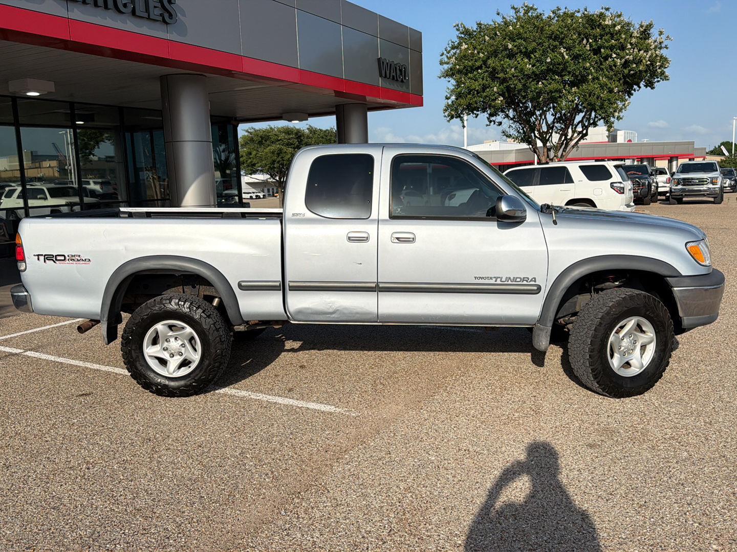 View vehicle photo 2