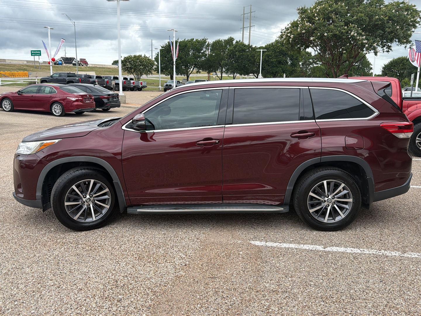 Used 2017 Toyota Highlander SUV