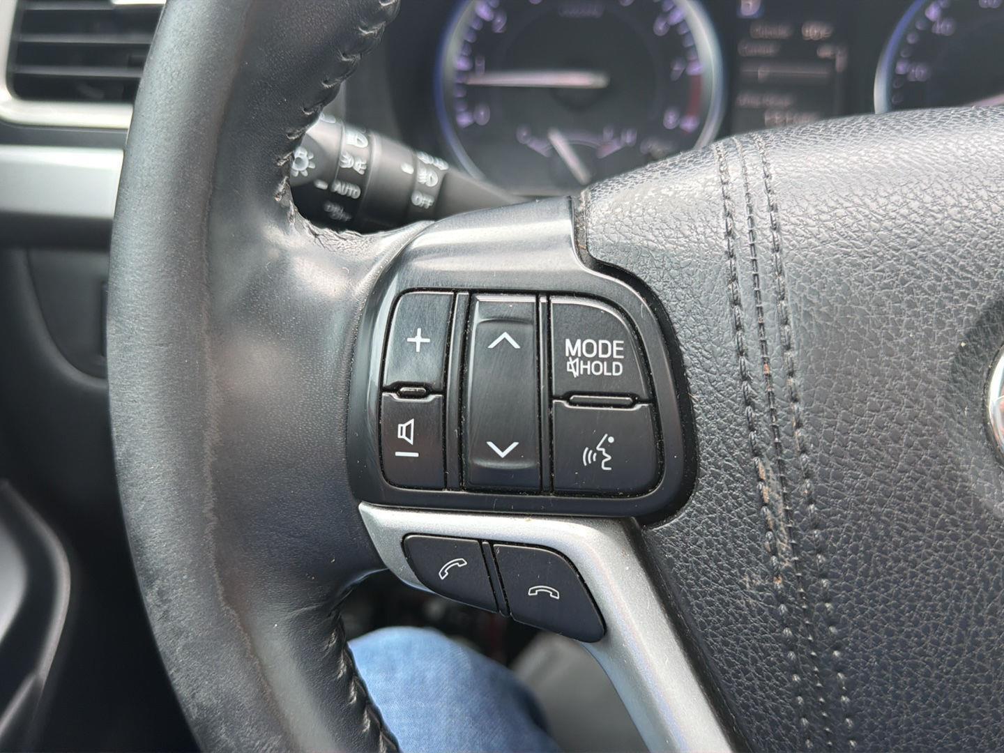 Used 2017 Toyota Highlander SUV