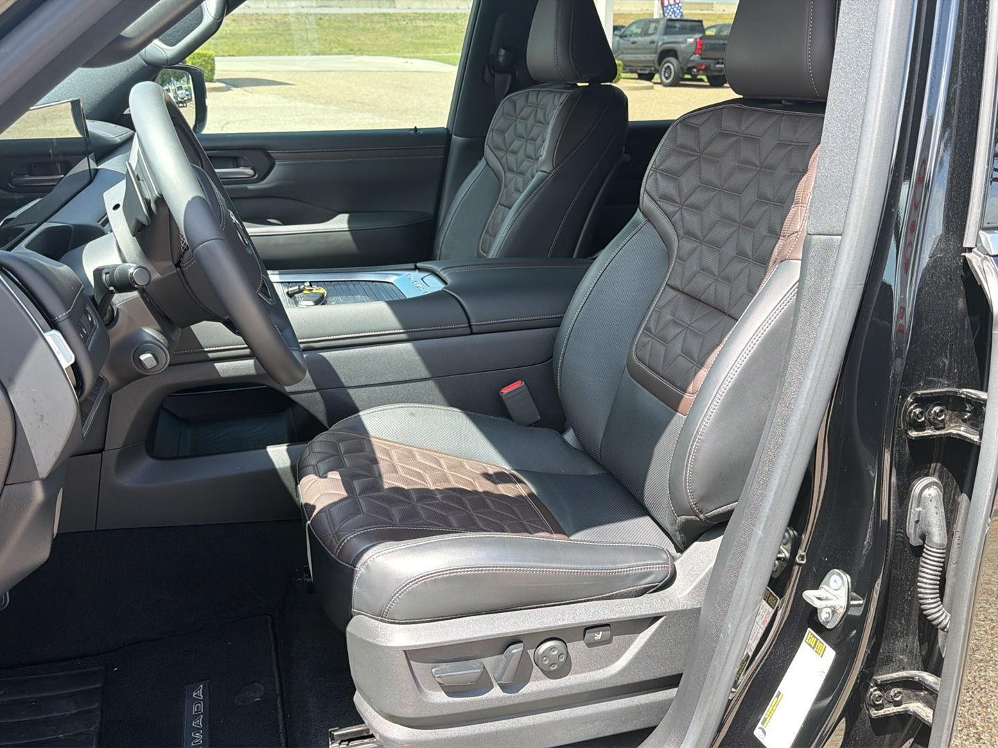 Used 2025 Nissan Armada SUV