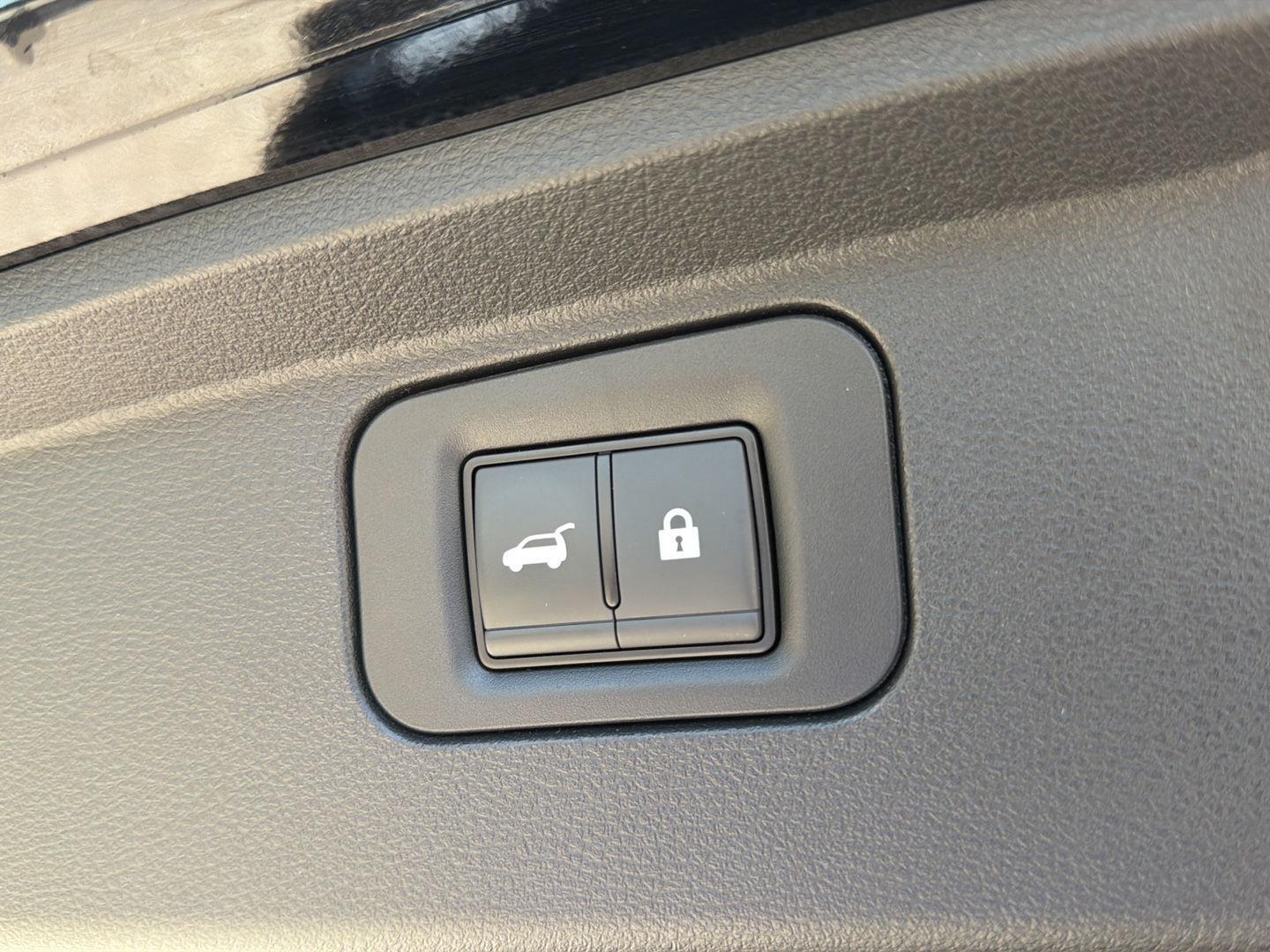 Used 2025 Nissan Armada SUV