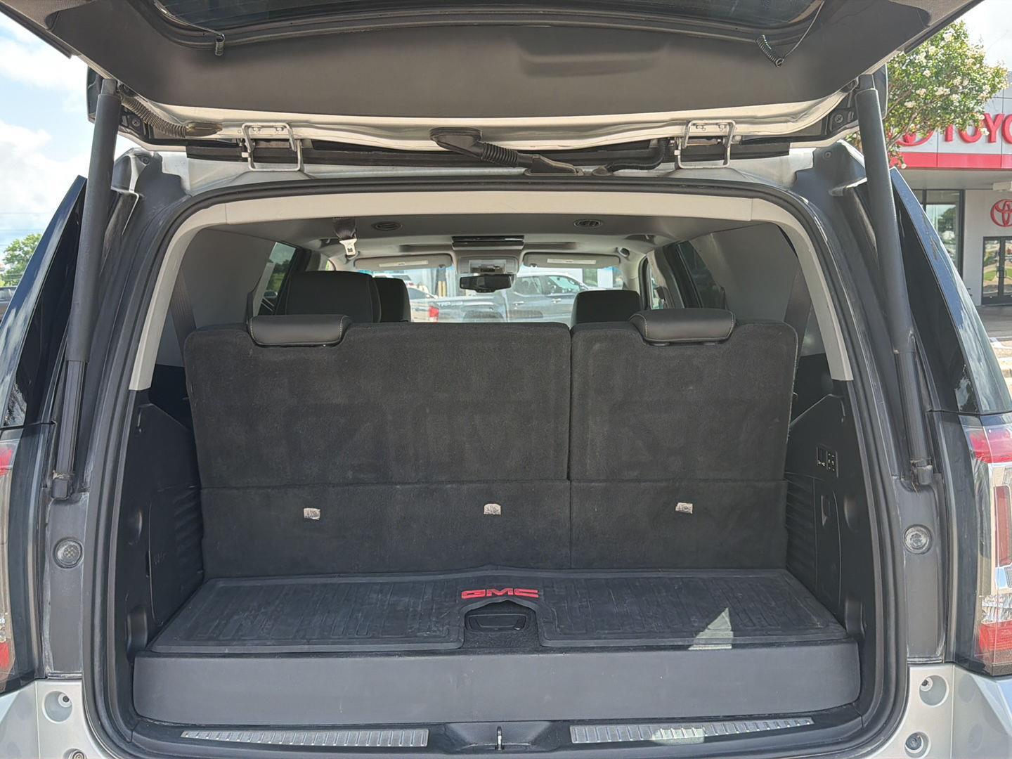 Used 2019 GMC Yukon SUV