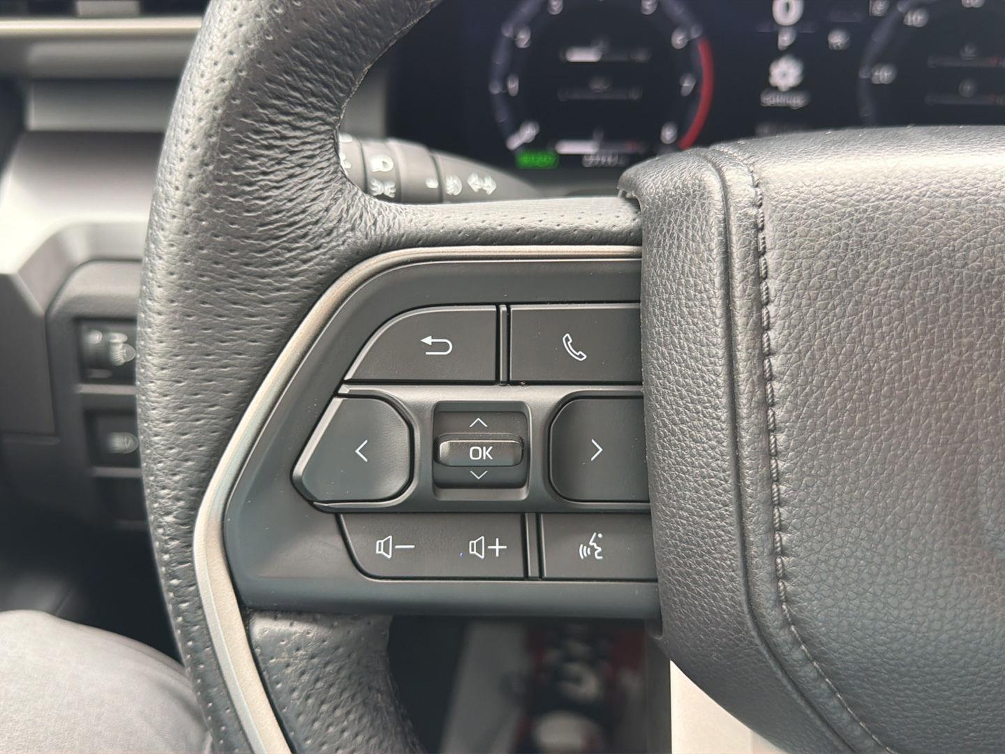 Used 2025 Toyota truck TACOMA  Sedan