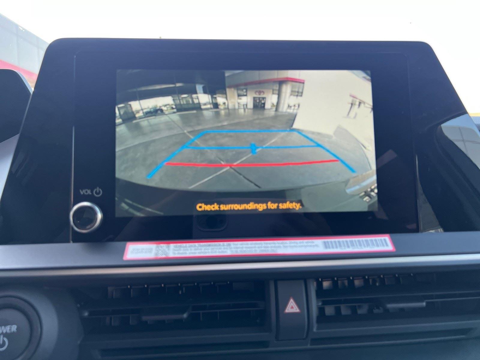 2026 Toyota Prius LE - Photo 21