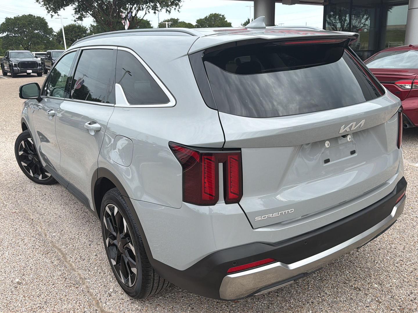 Used 2024 Kia Sorento SUV