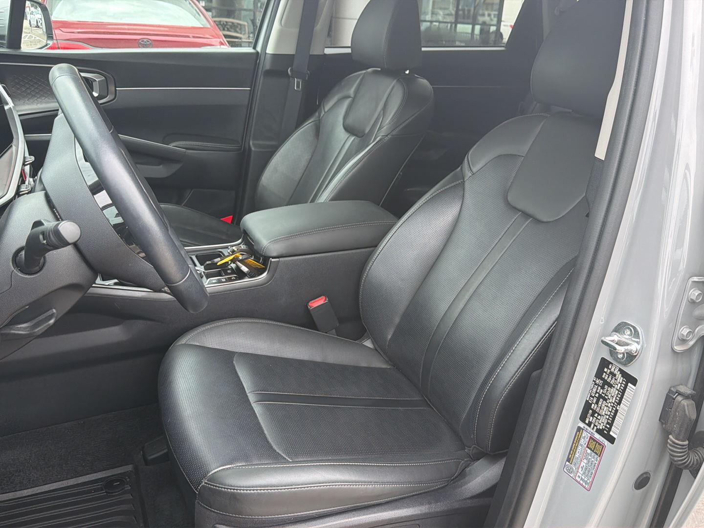 Used 2024 Kia Sorento SUV