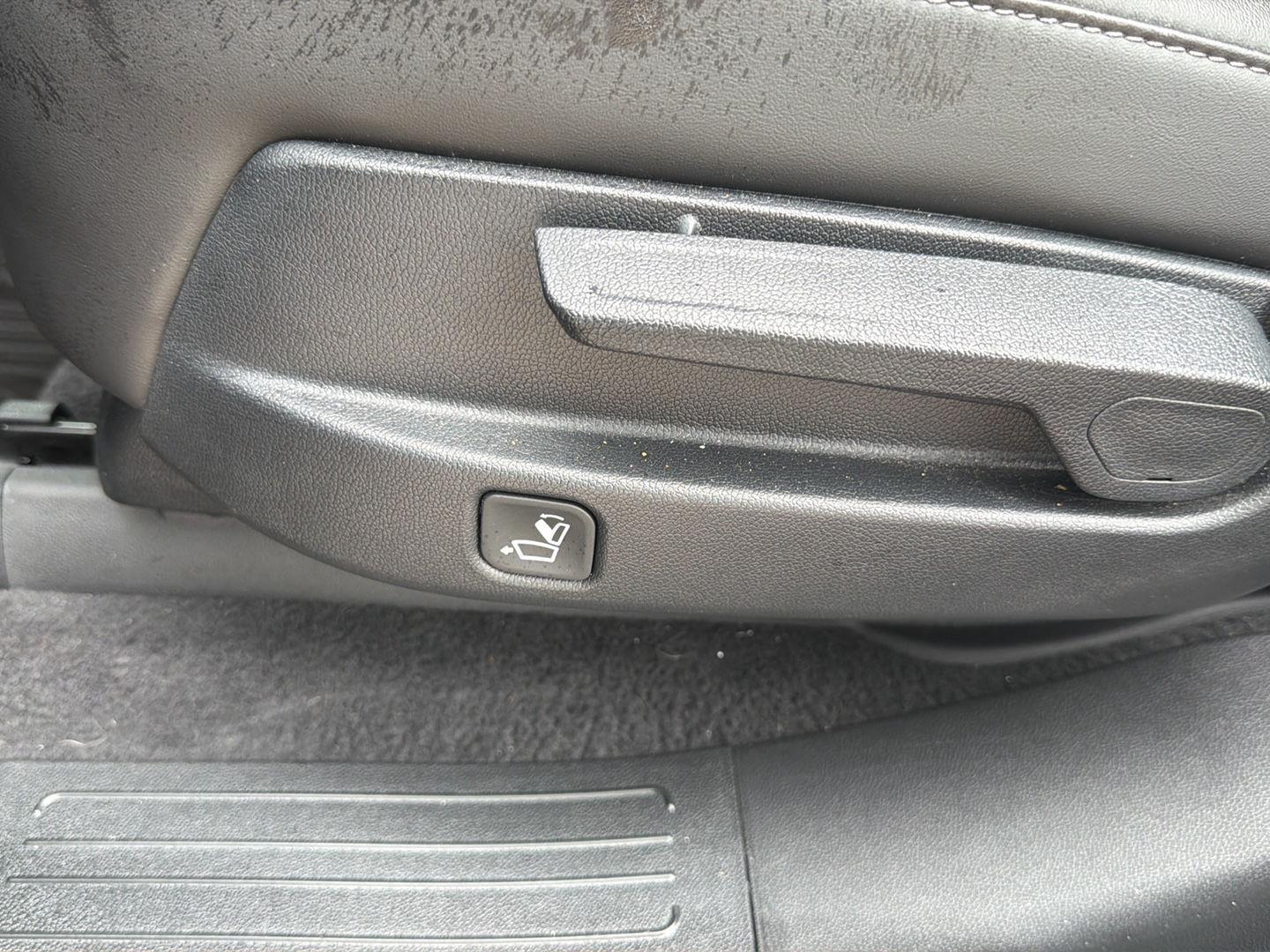 Used 2024 Kia Sorento SUV