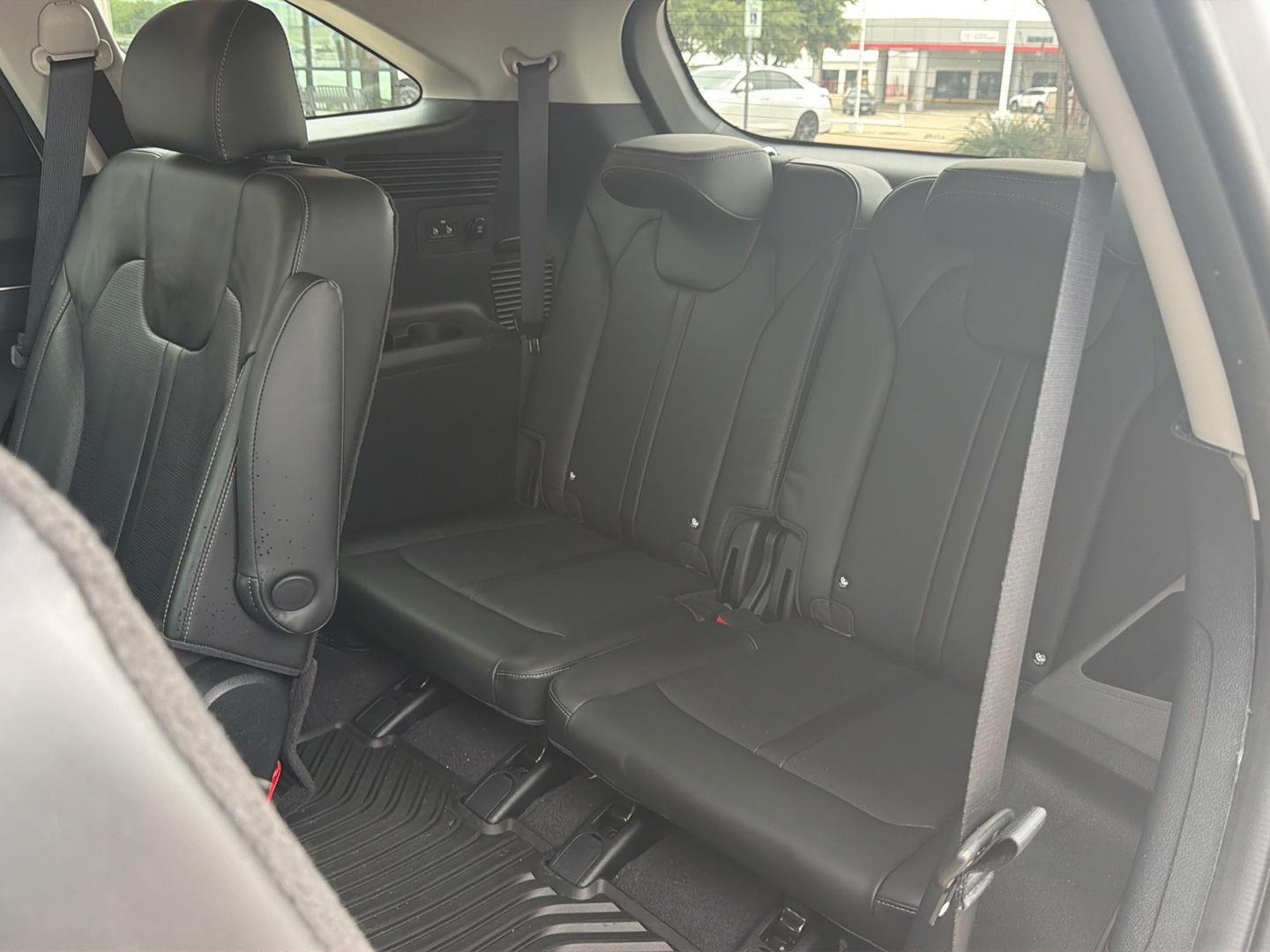 Used 2024 Kia Sorento SUV