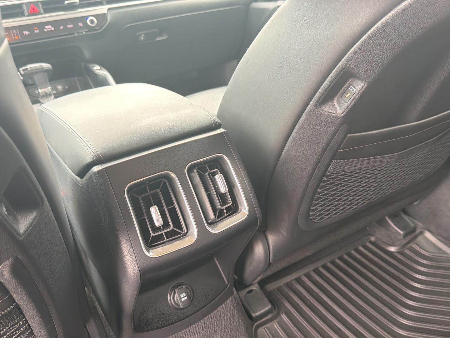 Used 2024 Kia Sorento SUV