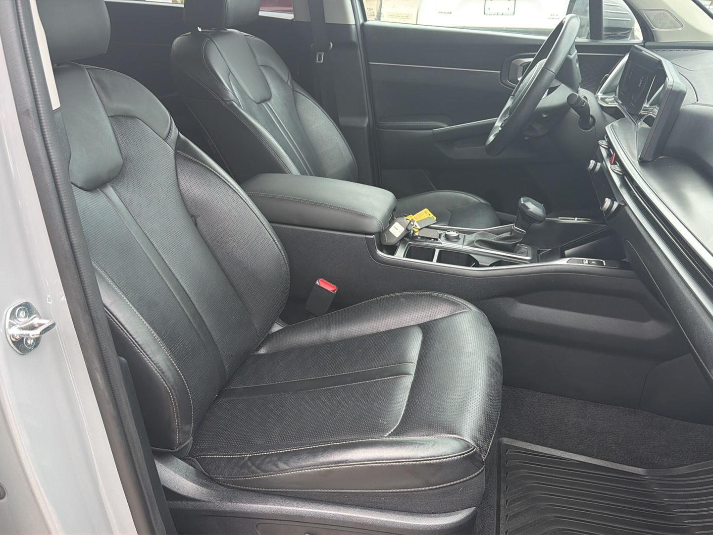 Used 2024 Kia Sorento SUV
