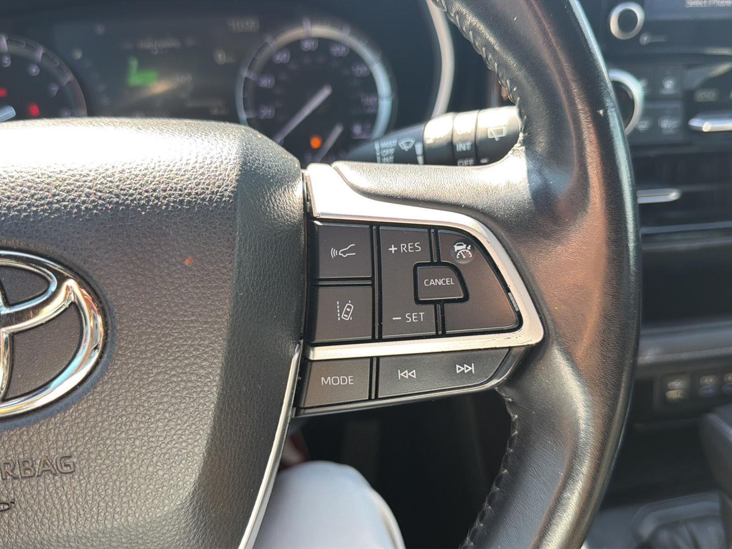 Used 2022 Toyota Highlander SUV