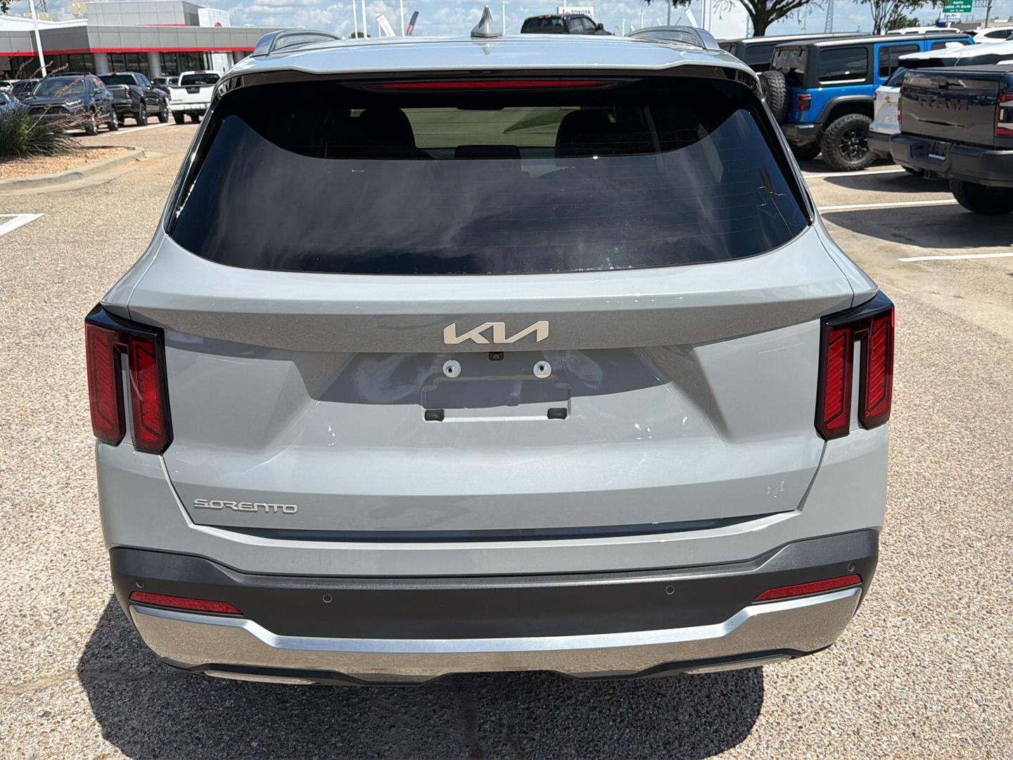 Used 2024 Kia Sorento SUV
