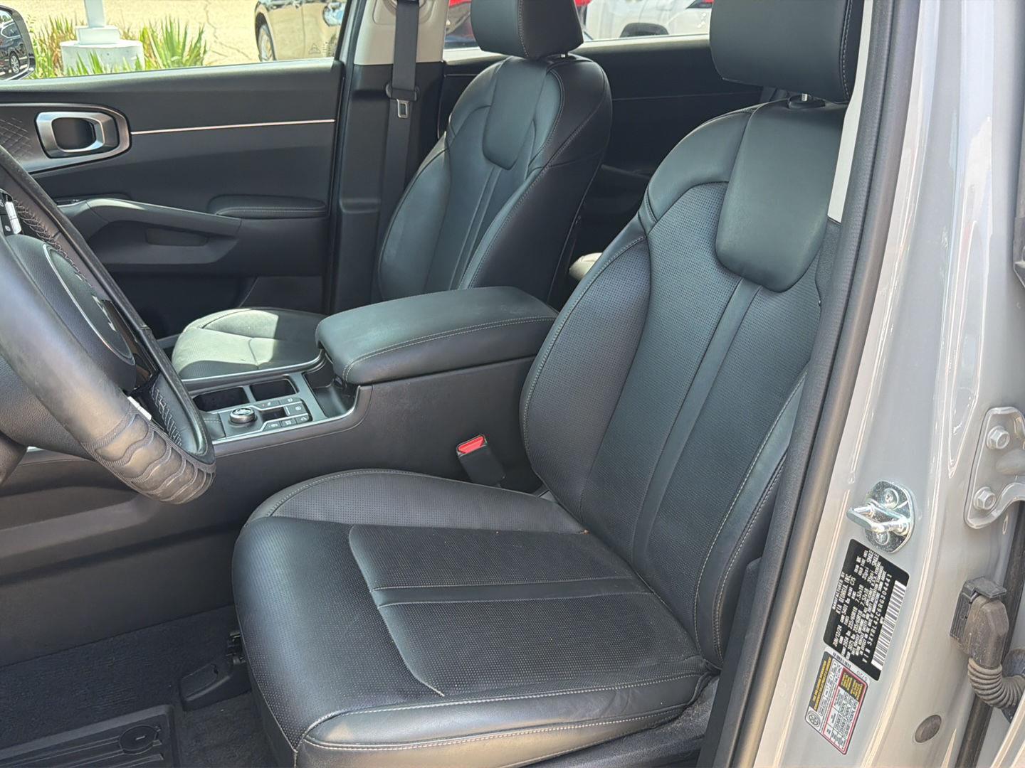 Used 2024 Kia Sorento SUV