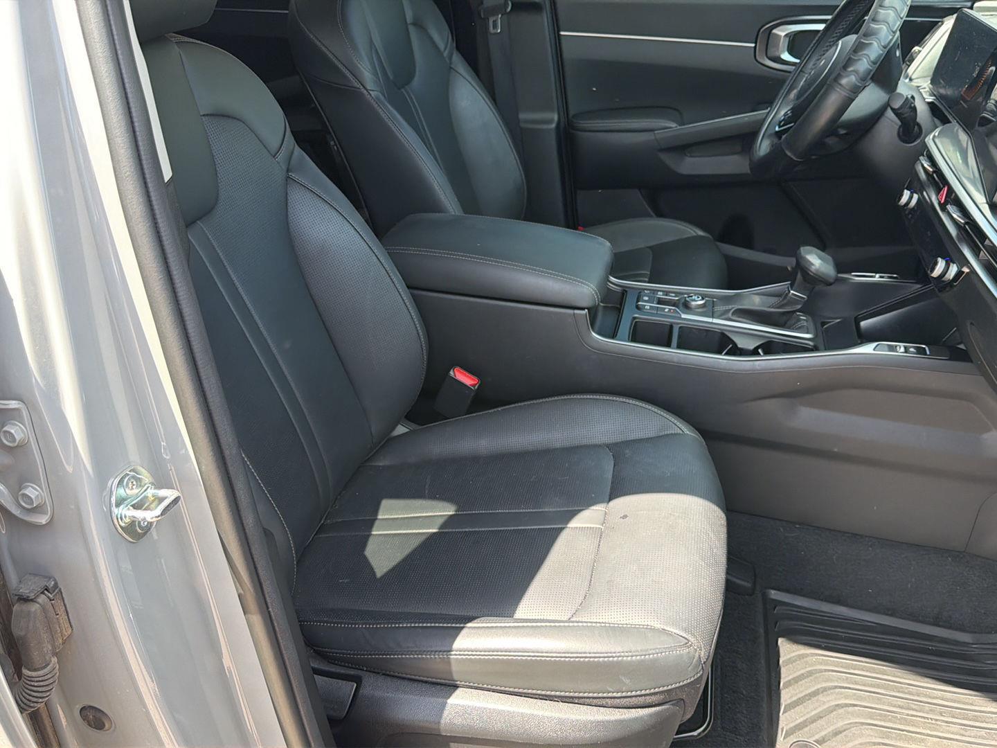 Used 2024 Kia Sorento SUV