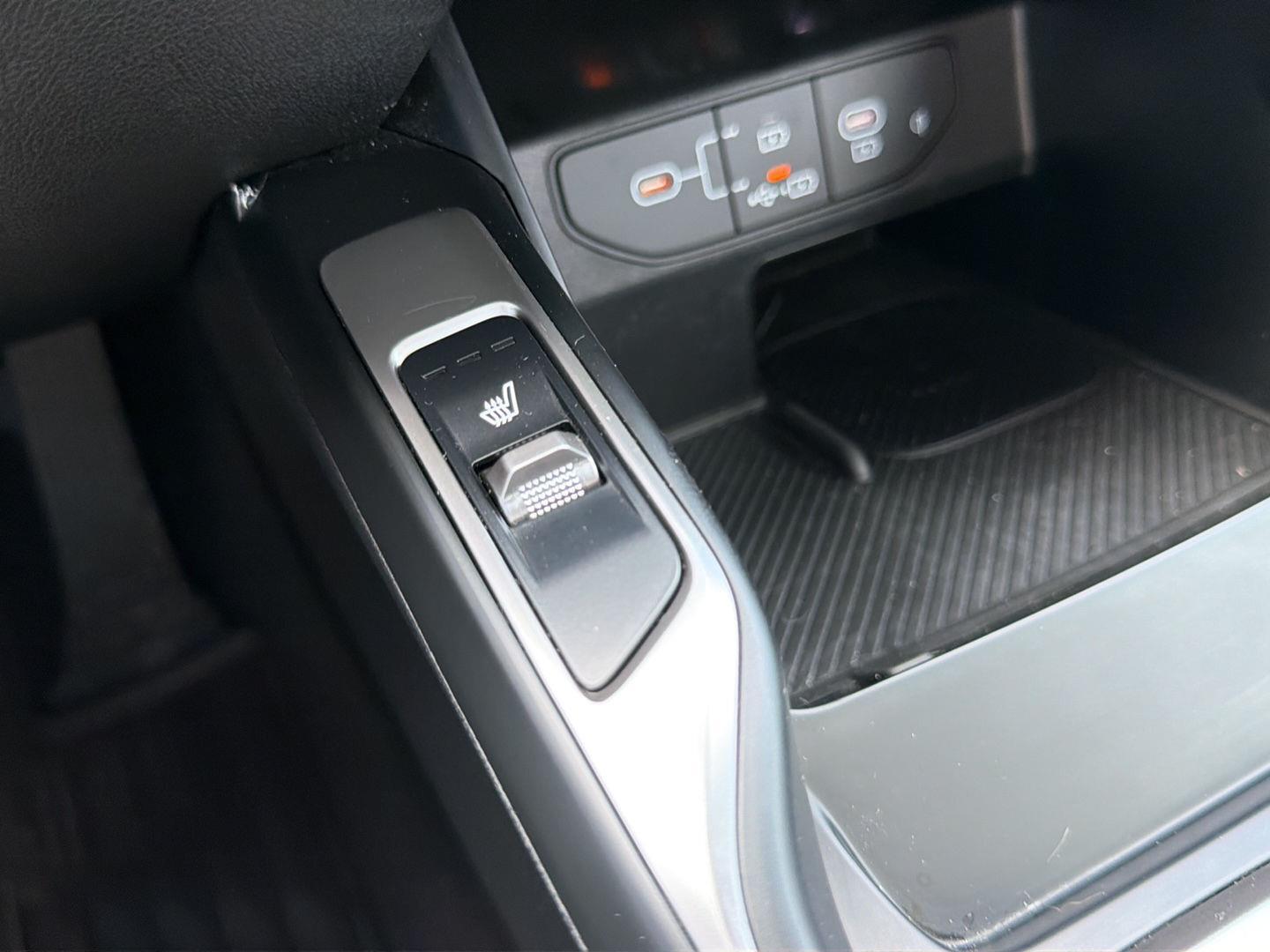 Used 2024 Kia Sorento SUV