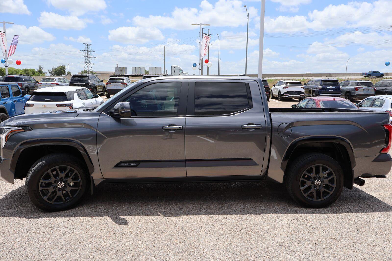 2024 Toyota Tundra Platinum - Photo 6