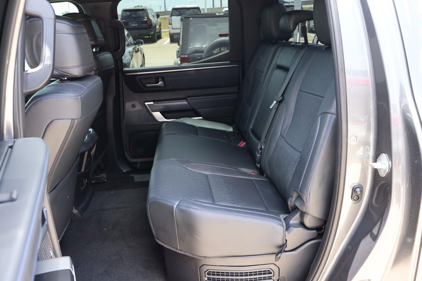 2024 Toyota Tundra Platinum - Photo 12