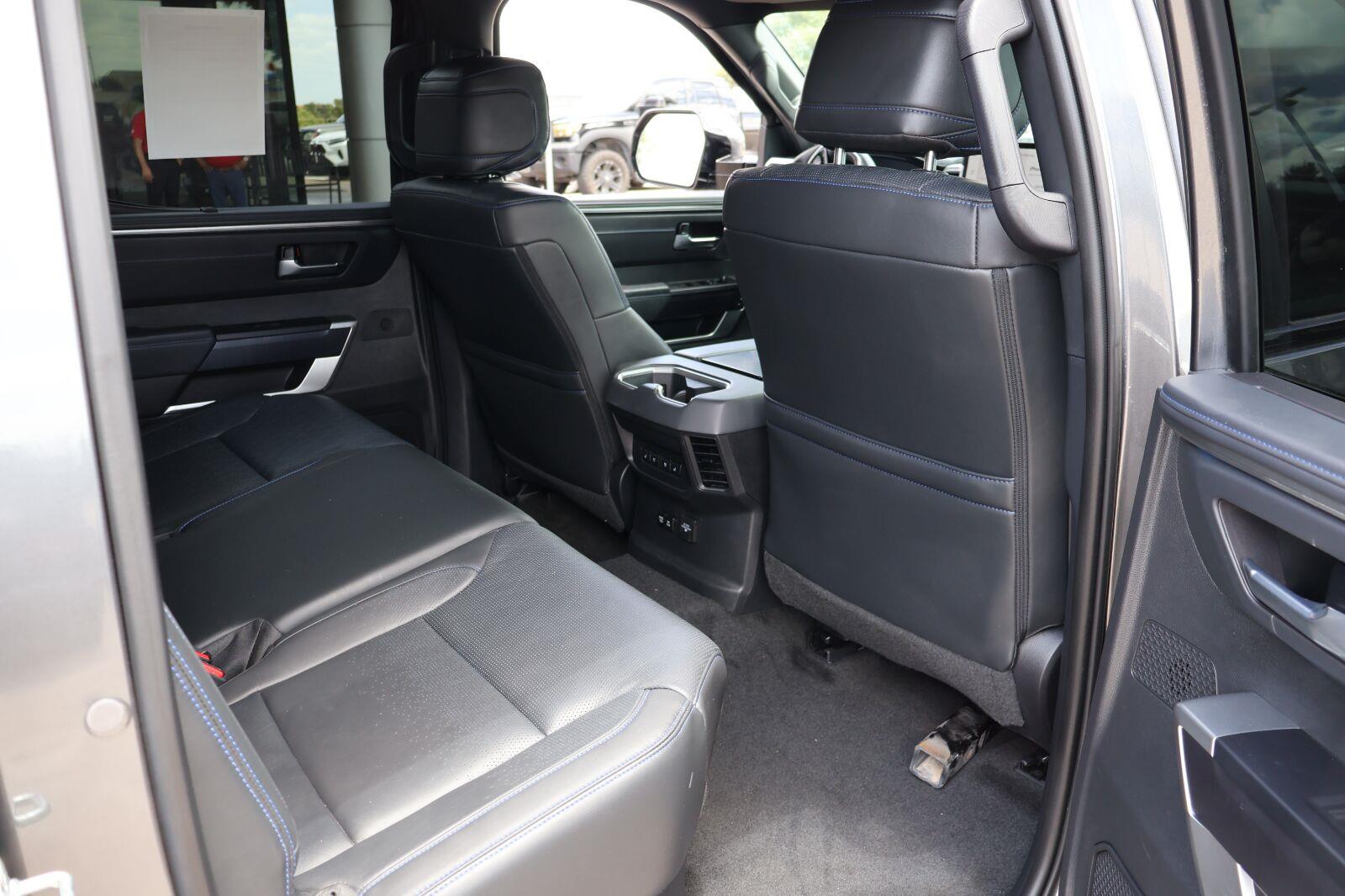 2024 Toyota Tundra Platinum - Photo 16